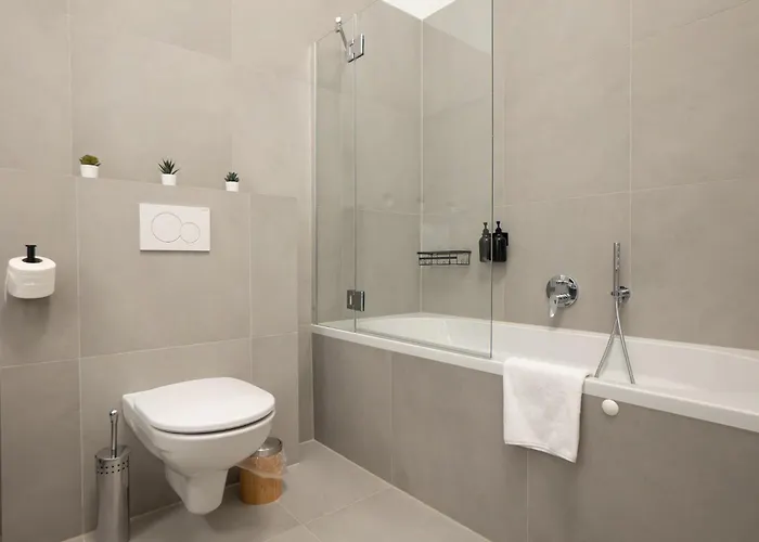 Spacious 3br Escape With Sauna And Billiard *